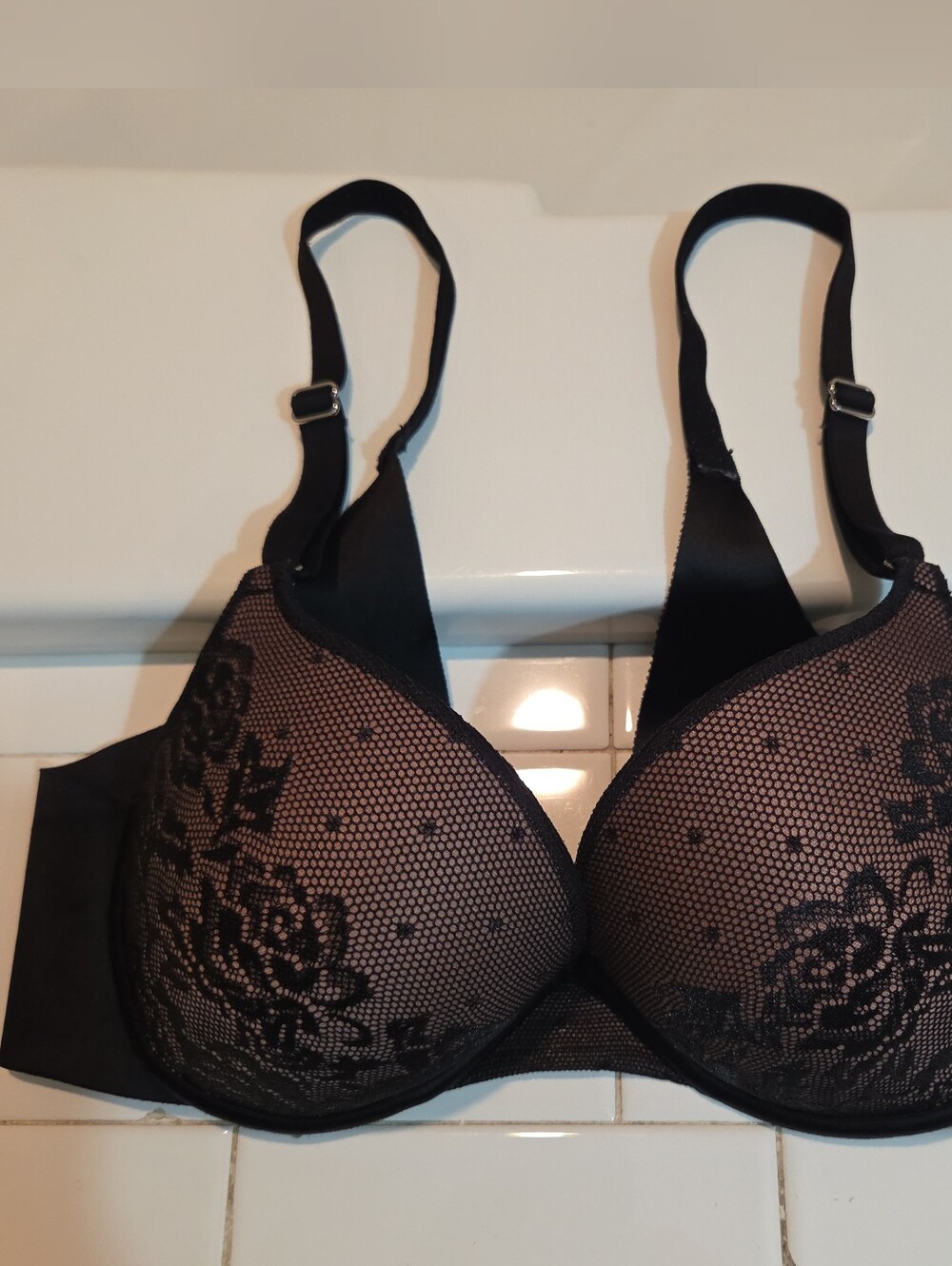 Secret Treasures Push Up Bra 34C Black Lace Underwire Back Side Smoothing